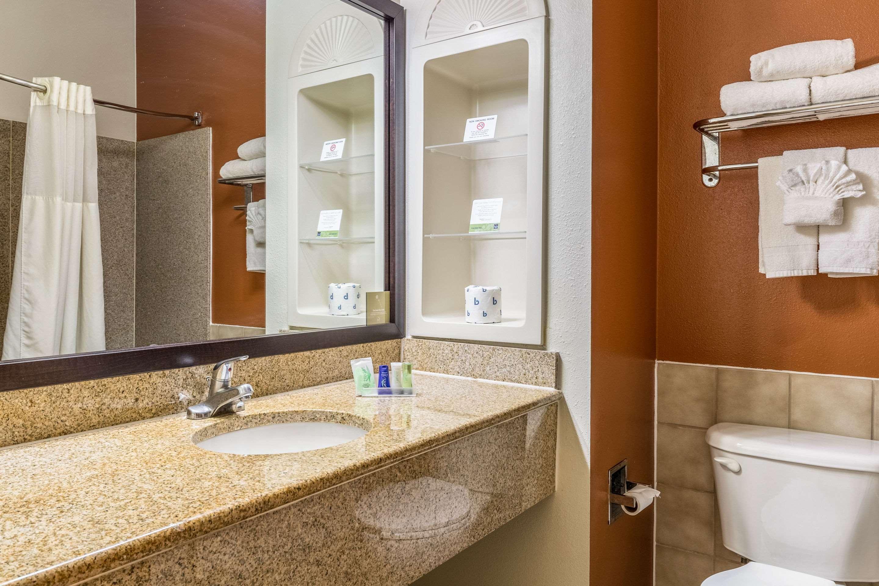 Sleep & - Sugarland Hotel Stafford