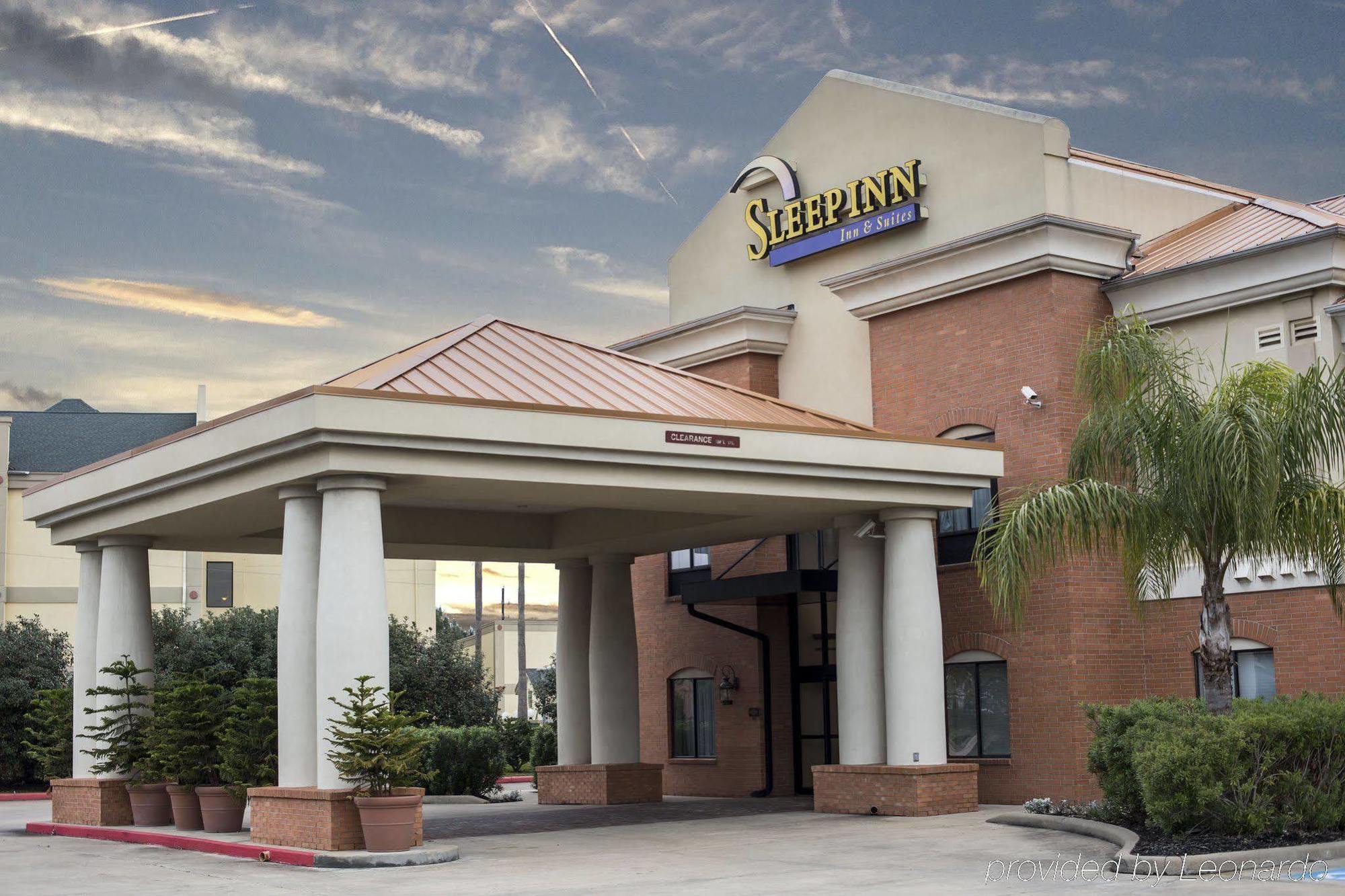 Sleep & - Sugarland Hotel